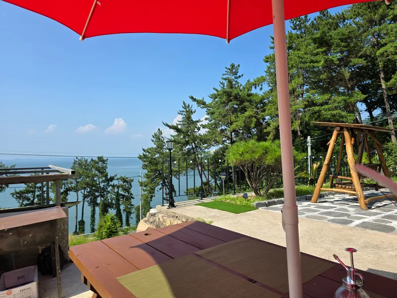 [Namhae] A place where you can take in the red sunset sky and blue sea at a glance 20
