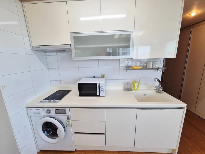 [Yeongdeungpo, Seoul] 3-minute walk from National Assembly Station / Han River View / Fully Furnished 7