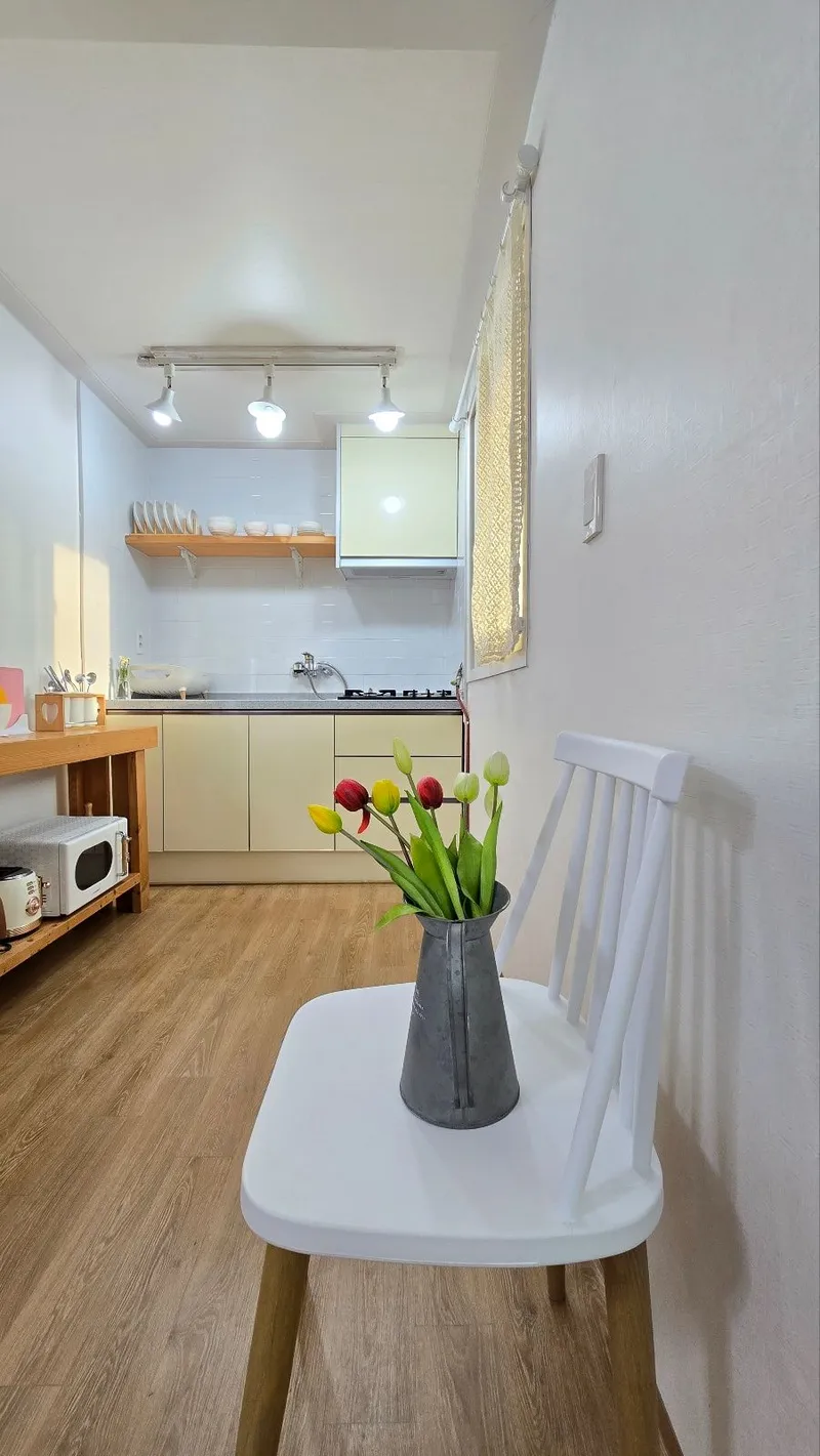 [Iho 1-dong, Jeju] Stylish Studio B near Jeju Airport and Iho Tteu Beach #PetFriendly 12