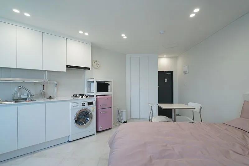 Studio in Jung-gu, Busan — 26m², sleeps 2, 1 bath