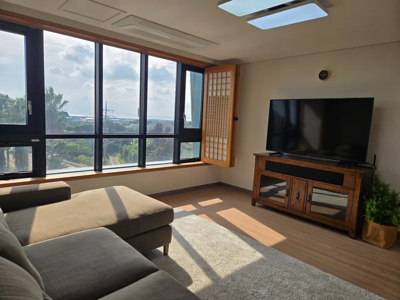 [Daejeong, Seogwipo] English Education City/Gu-eok-ri Hanok-style Interior 32-pyeong Two-Room Apartment 20
