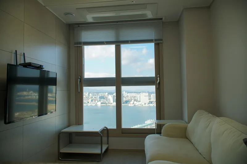 [Sokcho] 5 minutes from the beach #lake view #ocean view #2 minutes from E-mart #comfortable accommodation #top floor #friendly 4