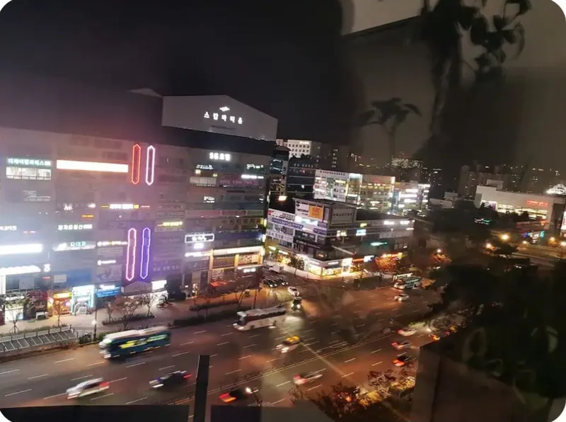 [Suwon][Suwon Yeongtong] Yeongtong Station Street View, Full-Option Officetel 21