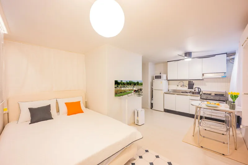 [Seocho, Seoul] 5 minutes walk from Nonhyeon Station Banpo/Gangnam 6