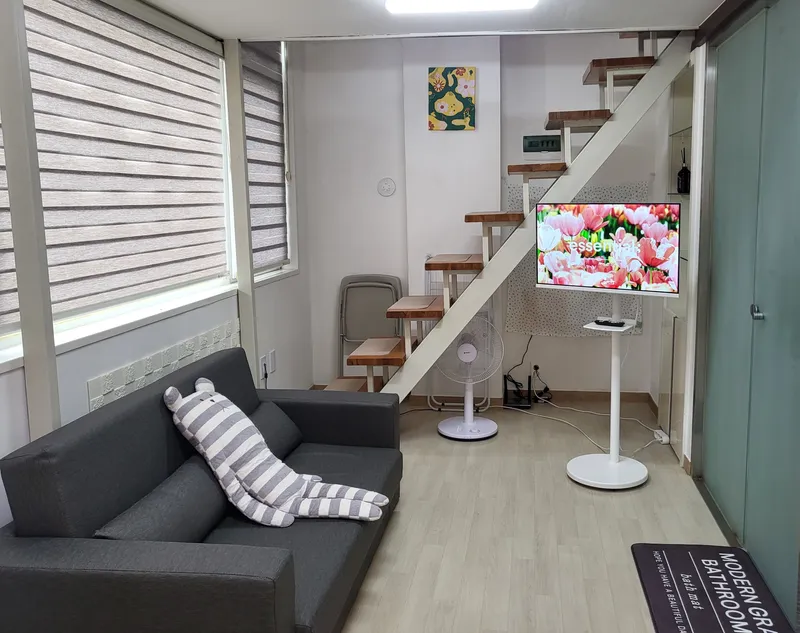 [Gangseo, Seoul] Airport, Deungchon, 1-minute walk from Gangnam Line 9 Station, accommodates 4 people 15