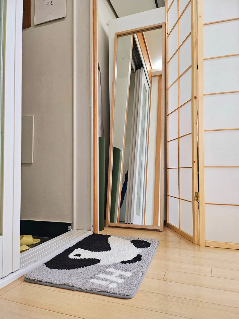 [Dongjak, Seoul] 3-room modern hanok-style apartment 3 minutes from the main gate of Jungang University in Heukseok-dong 15