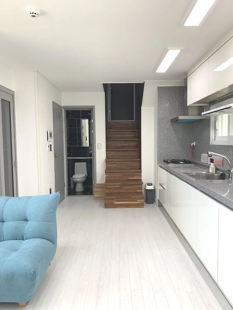 [Aewol, Jeju] A detached townhouse with a jacuzzi overlooking the nearby sea, coastal road 1 34