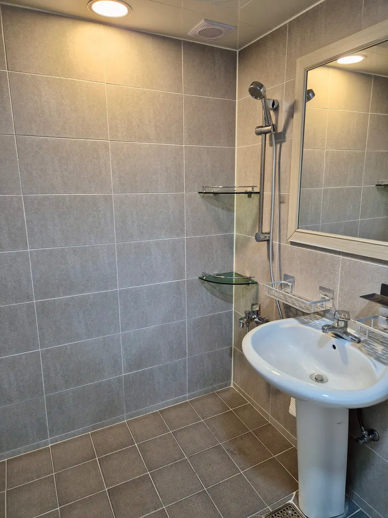 [Ulju, Ulsan] Accommodation in front of Jin-ha Beach, great for surfing/Onsan/Deoksin/Namchang 7