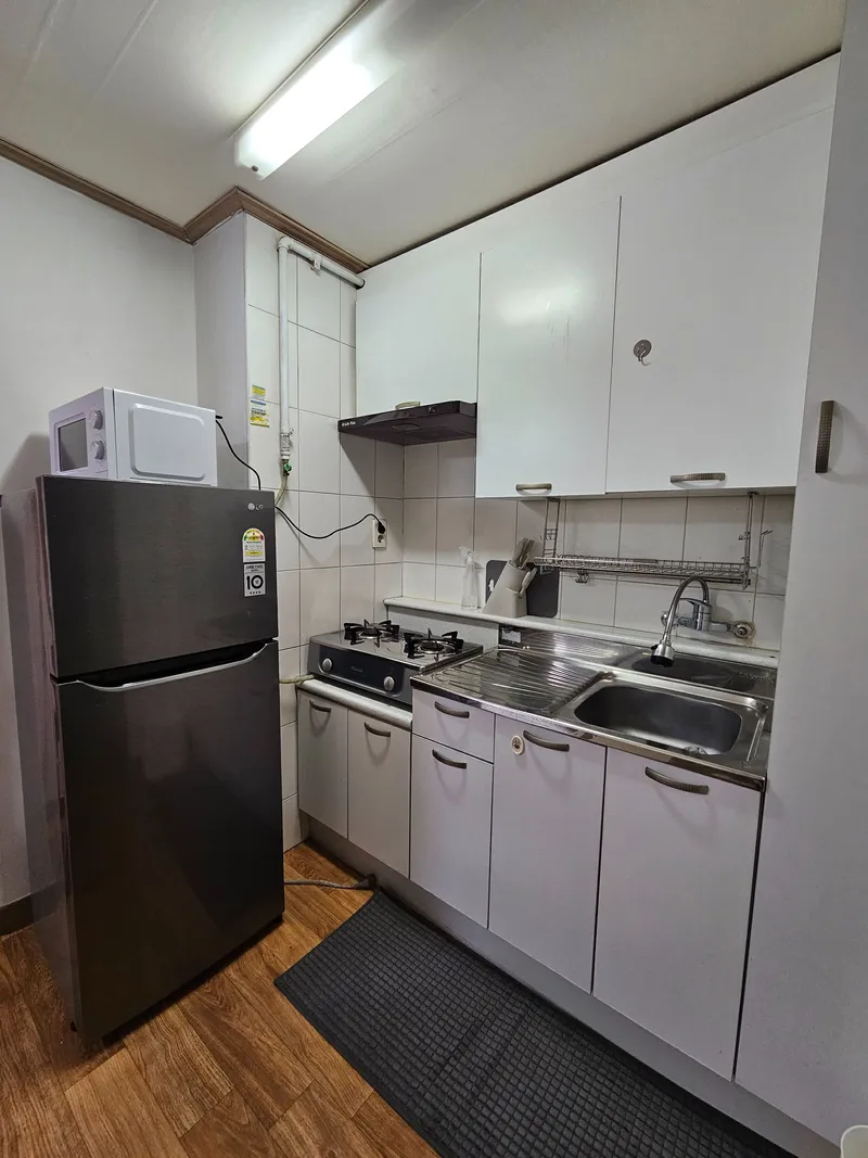 [Mapo, Seoul] Hongdae Exit 6 Fully Furnished Studio Officetel 403 17