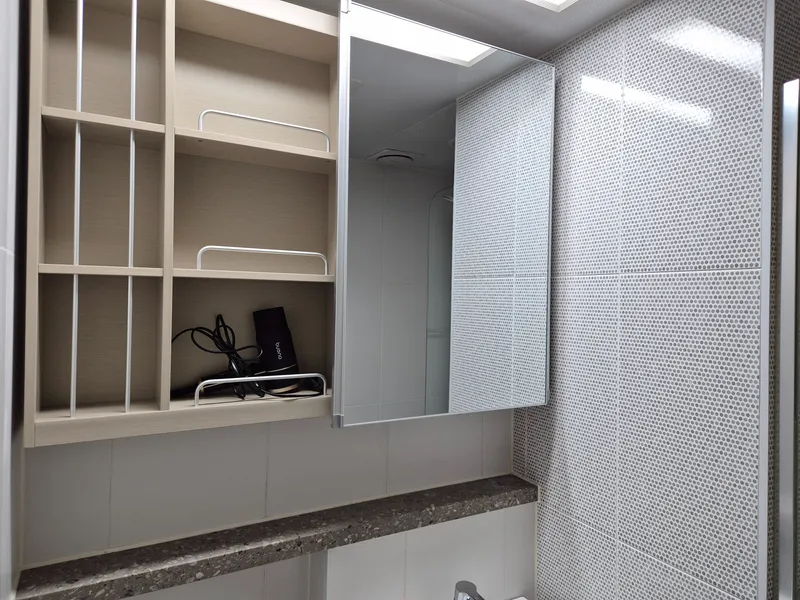[Dongjak, Seoul] 30 seconds walk from Jangseungbaegi Station, clean, fully-equipped parking available 5