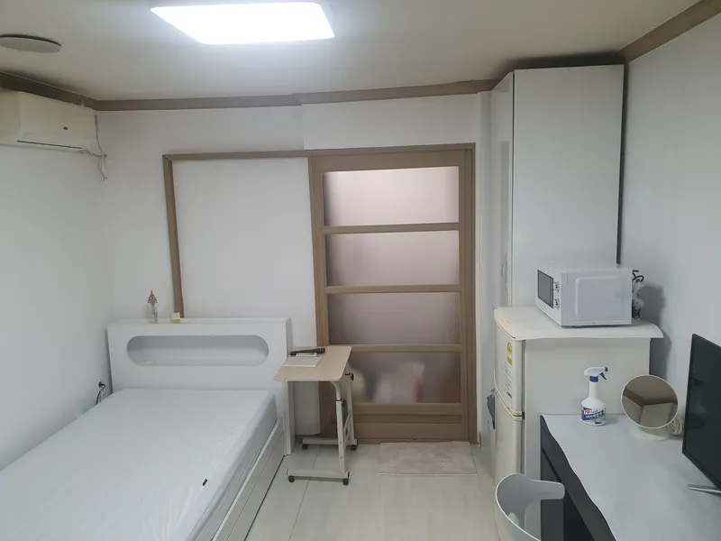 [Cheonan] Officetel next to Shinsegae Department Store, one-room terminal for business trips or living alone 2