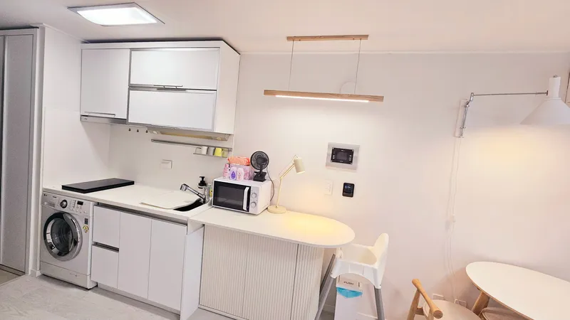 [Gangnam, Seoul] 3 minutes from Gangnam Station, 1 minute from Airport Bus Stop, High-rise Officetel 10