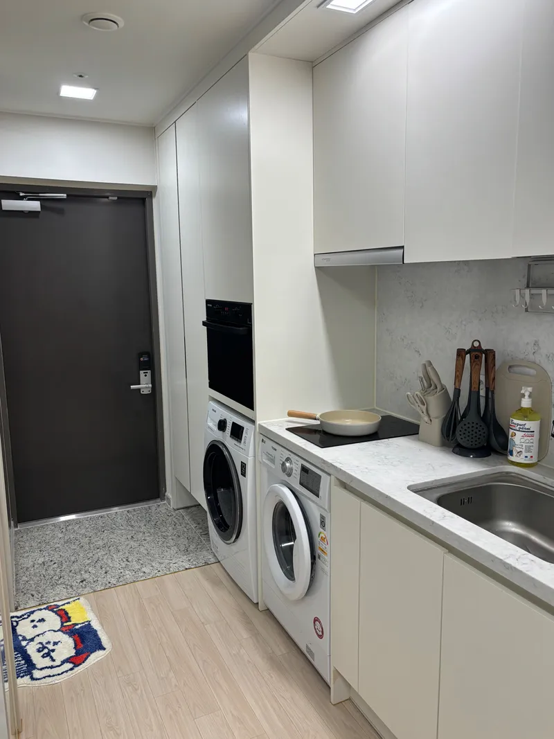 [Gangnam, Seoul][Seoul Samsung] New COEX building 2 minutes from Samsung Station #AirLab 10