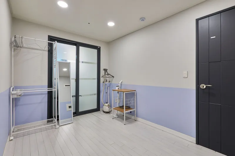[Yeongdeungpo, Seoul] Clean, newly built, 4-person, 3-room apartment near Daebang Station 8