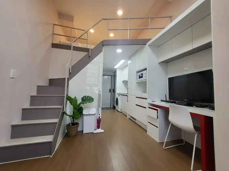 [Seongdong, Seoul] 5-minute walk from Janghanpyeong Station, duplex city view room 904 2