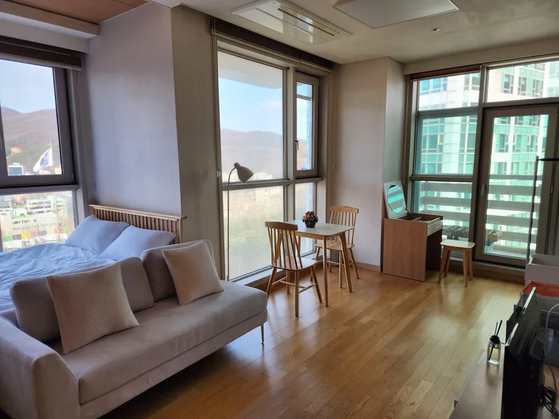 [Seongnam] Officetel with terrace in Bundang Jeongja Station 2