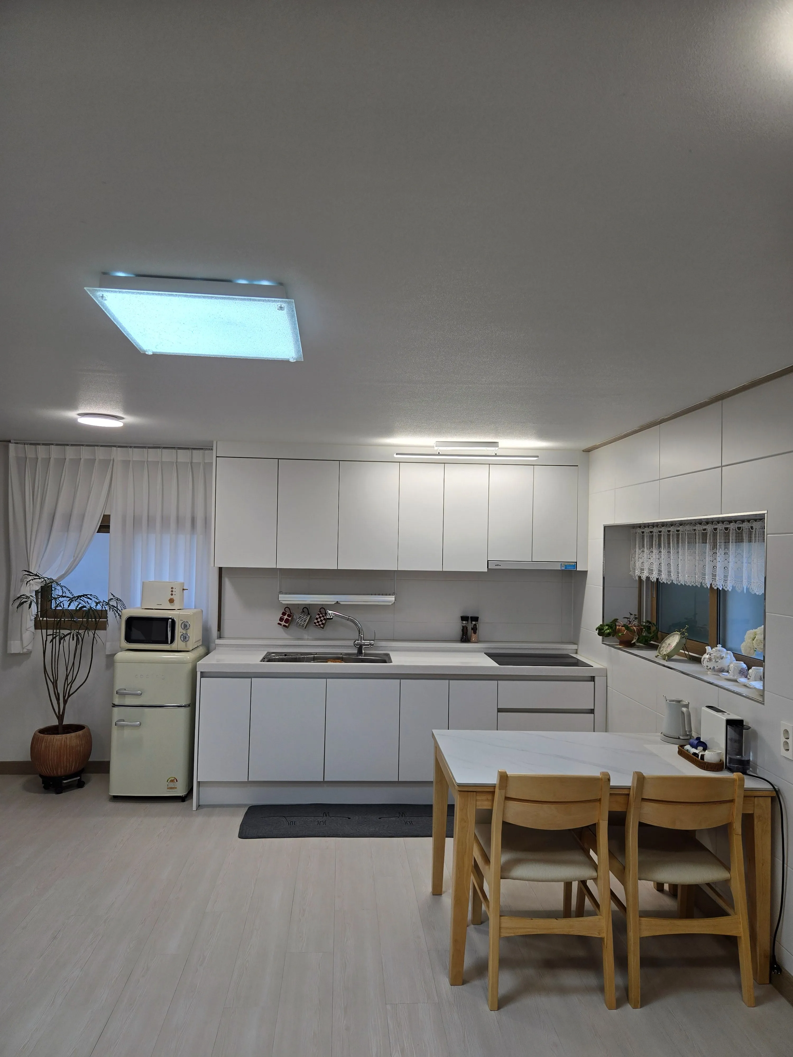Hallim-eup Ocean View House
