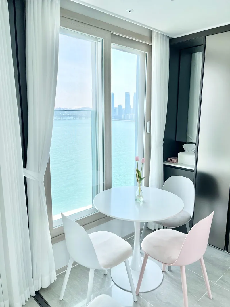 [Suyeong, Busan] 2-room apartment with a fantastic front view of Gwangan Bridge, available for 10 people at a special price. 6