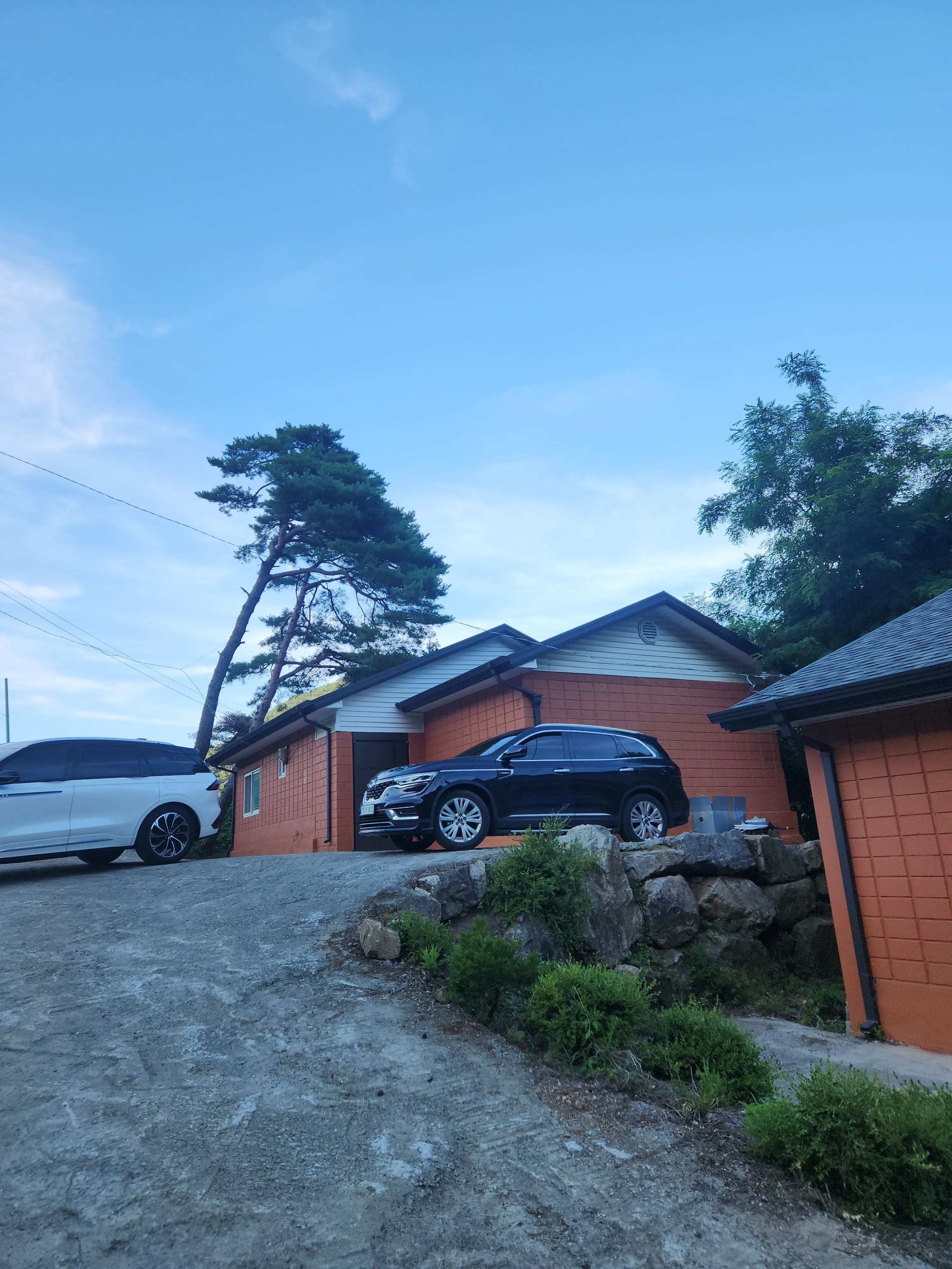 Whole House in Jecheon, Chungbuk — 60m², sleeps 4, 1 bath