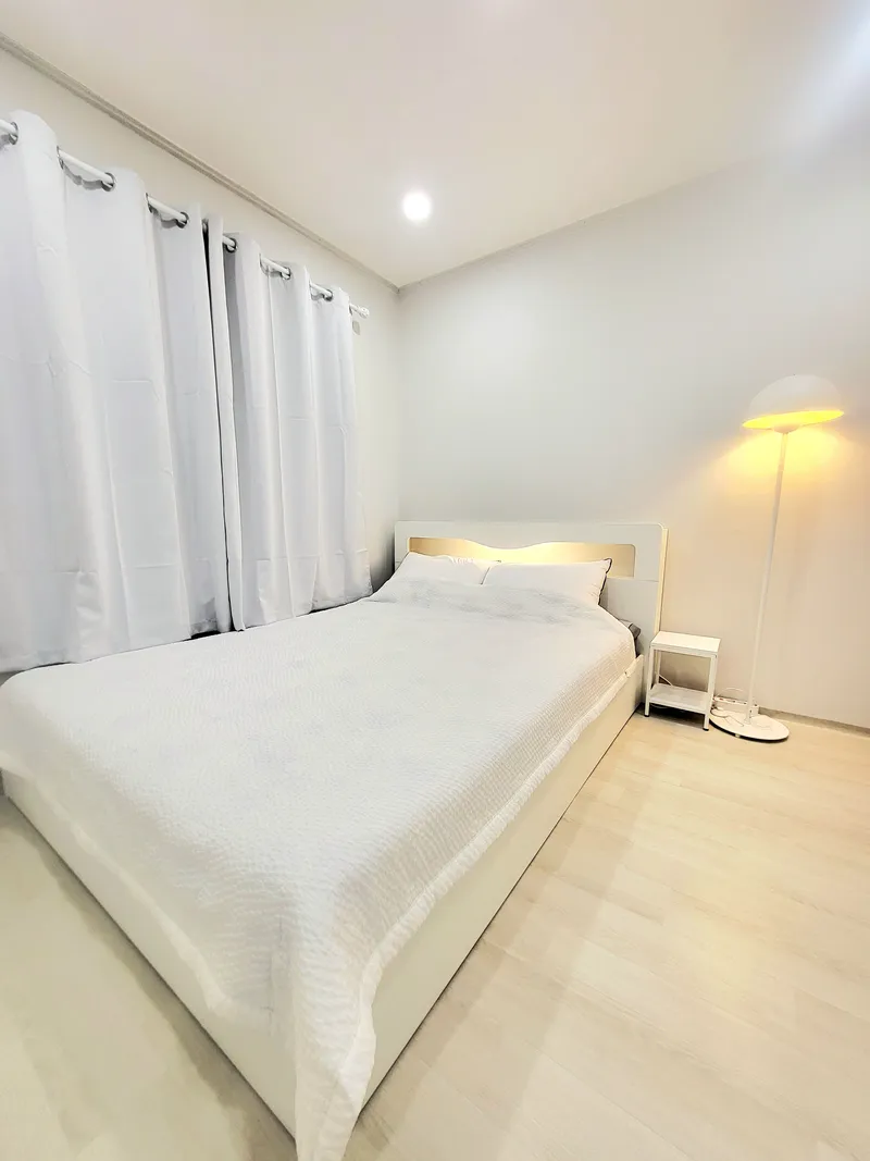 [부산 기장] 칠암 예쁜 등대가 이쁜 바다뷰 퀸침대 3