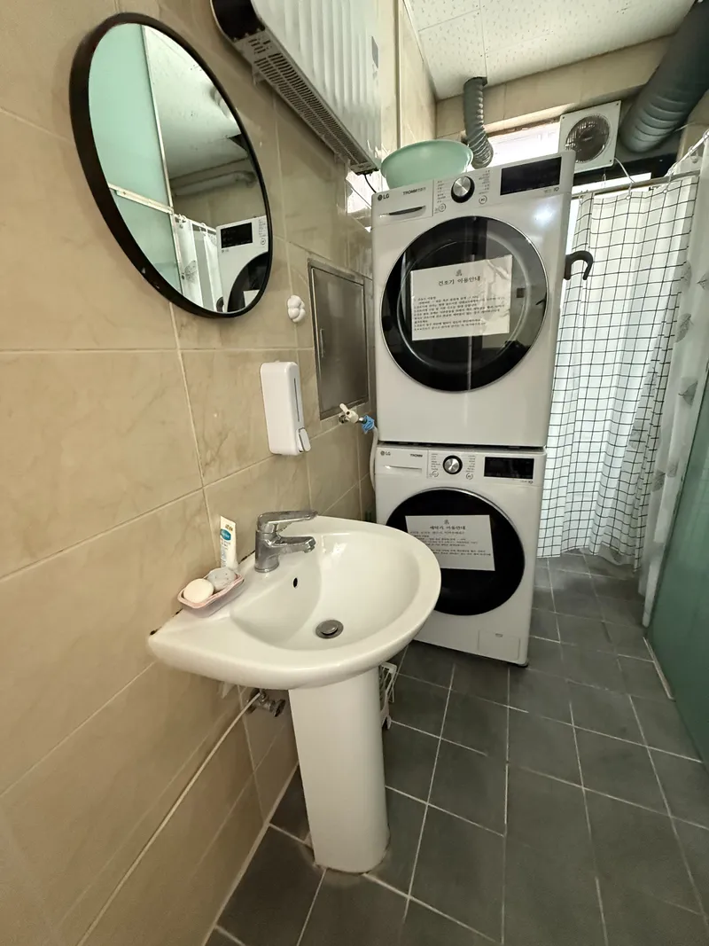 [Goyang] Baekseok Station, Ilsan Hospital Budget-friendly Accommodation, Female Only Room 503 16