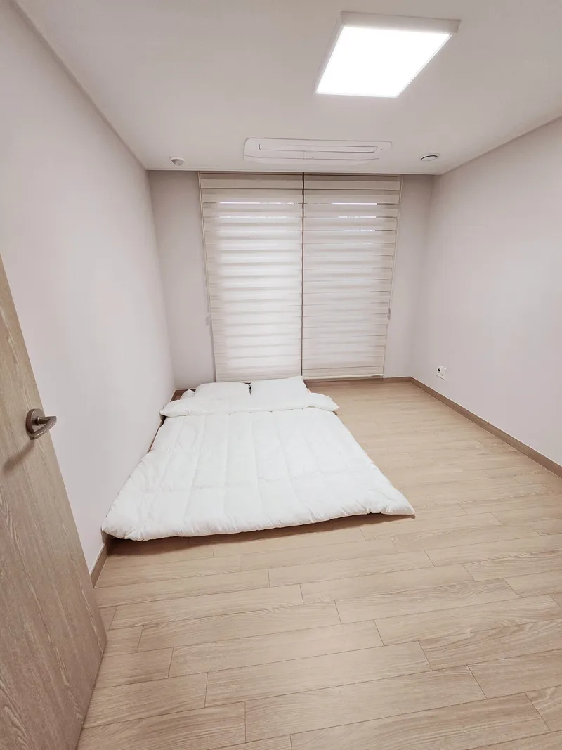 [Aewol, Jeju] Newly built 34 pyeong #Aewol cafe street #Near the sea #3 rooms #Family bed #Golf 7
