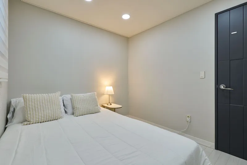 [Yeongdeungpo, Seoul] Clean, newly built, 4-person, 3-room apartment near Daebang Station 7