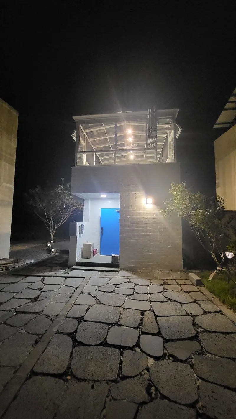 [제주 구좌] *썬룸이 아름다운 단독 복층 하우스* 도보10분 거리 바다 27