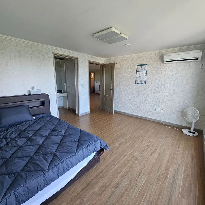 [Gunsan] Spacious and affordable accommodations 2