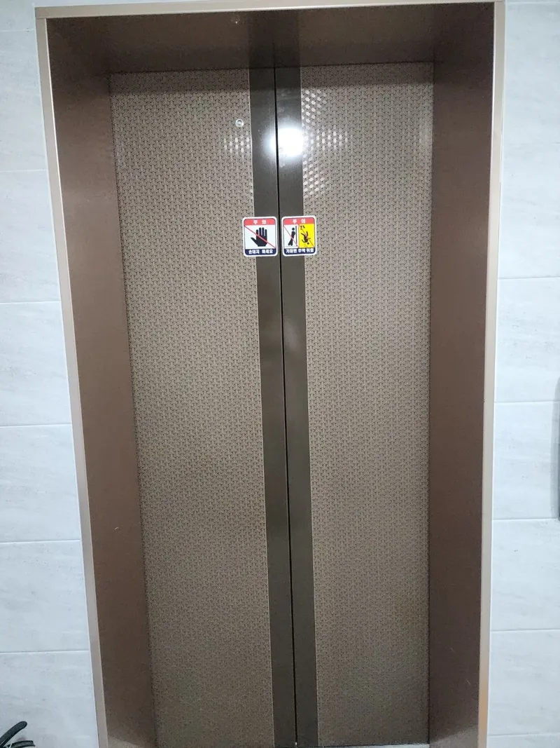 [Yeongdeungpo, Seoul] Singil-dong Station Area Boramaeville Full Option 11