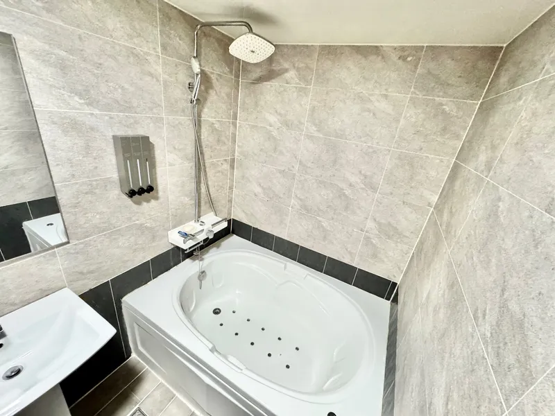 [Suwon][Suwon Yeongtong] 5 min walk from Yeongtong Station/Netflix/Separate one room/Cleaning available/Room 704 6