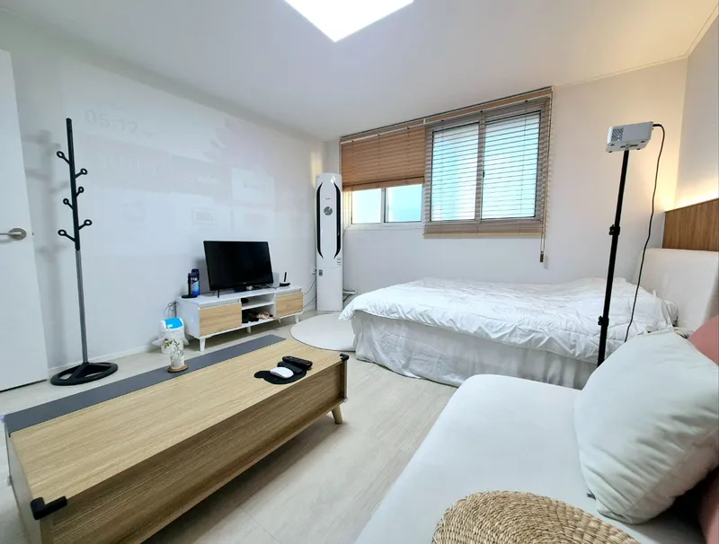 [Seohae, Incheon] Clean 2-Room Fully Furnished Modern House in Gajwa-dong 6