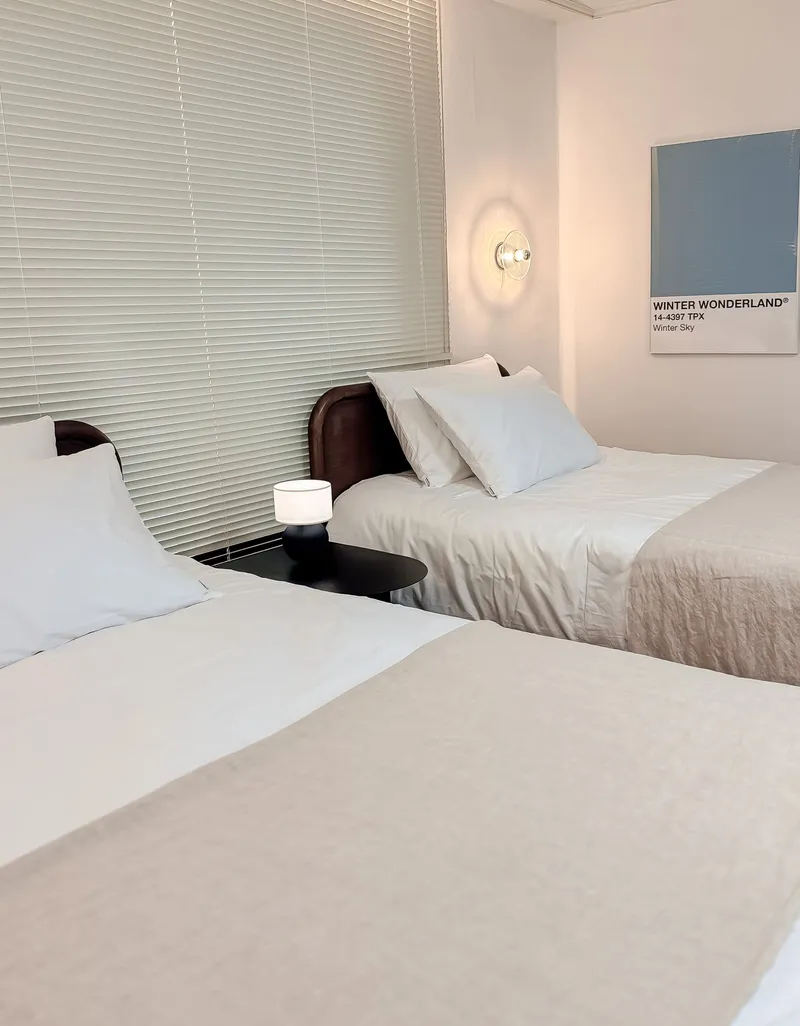 [Gangnam, Seoul] Spacious open-plan studio apartment, 6 minutes walk from Seolleung Station 9