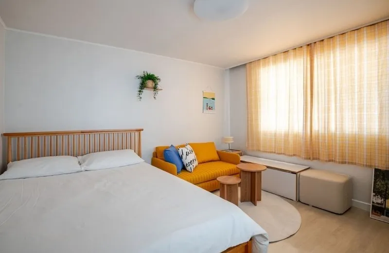 [Seongbuk, Seoul] A house that embraces a day in Seoul/Bukchok·Namdaemun DDP·Myeongdong·Changgyeonggung 11