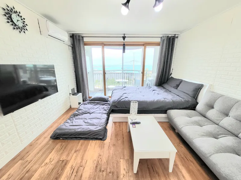 [Jocheon, Jeju] 1-minute walk to the beach / 5-minute drive to Hamdeok Beach (Traveling on foot) 4