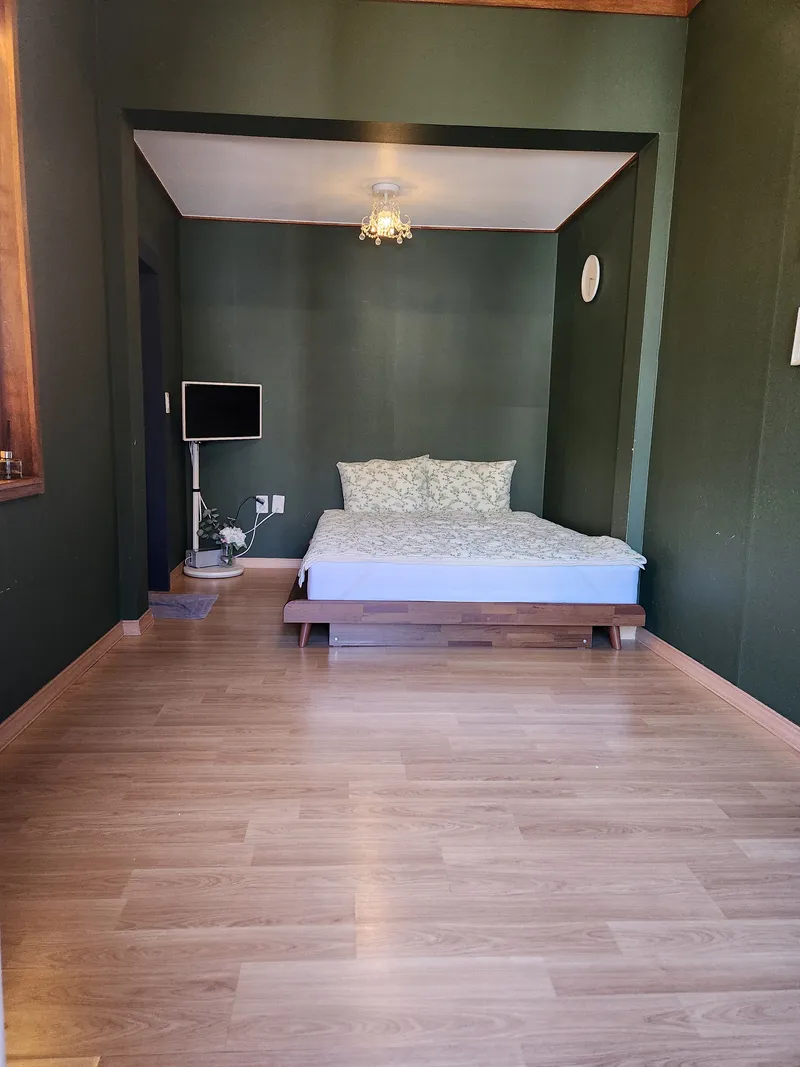 [Gyeongju][Gyeongju, Gyeongsangbuk-do] Baekryeonbang, a shared house on Hwangridan-gil 2