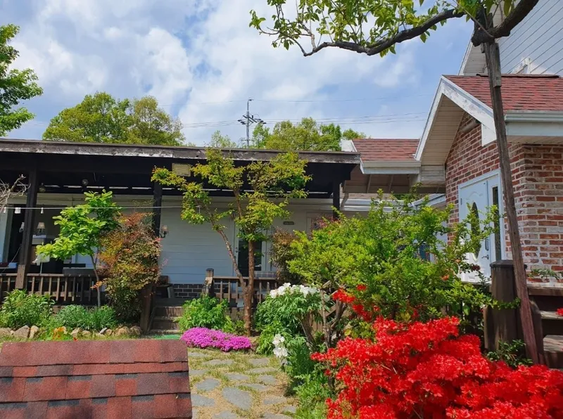 [충남 금산] 인삼의 고장에 위치한 잔디밭 마당 목조단독주택 9