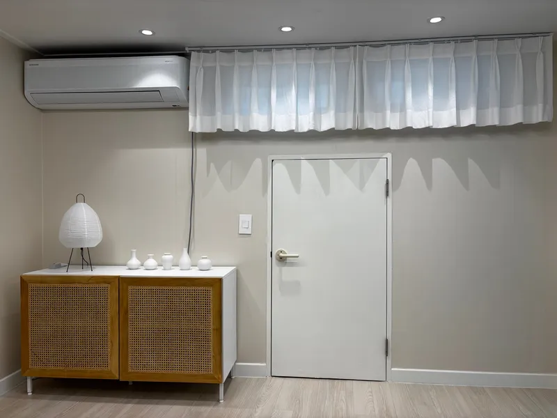 [Jongno, Seoul] Seochon Gyeongbokgung Station 4-room house with yard 21
