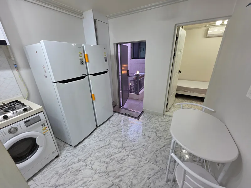 [Sasang, Busan] Gwangjang-ro White House Two-room 2nd floor 13