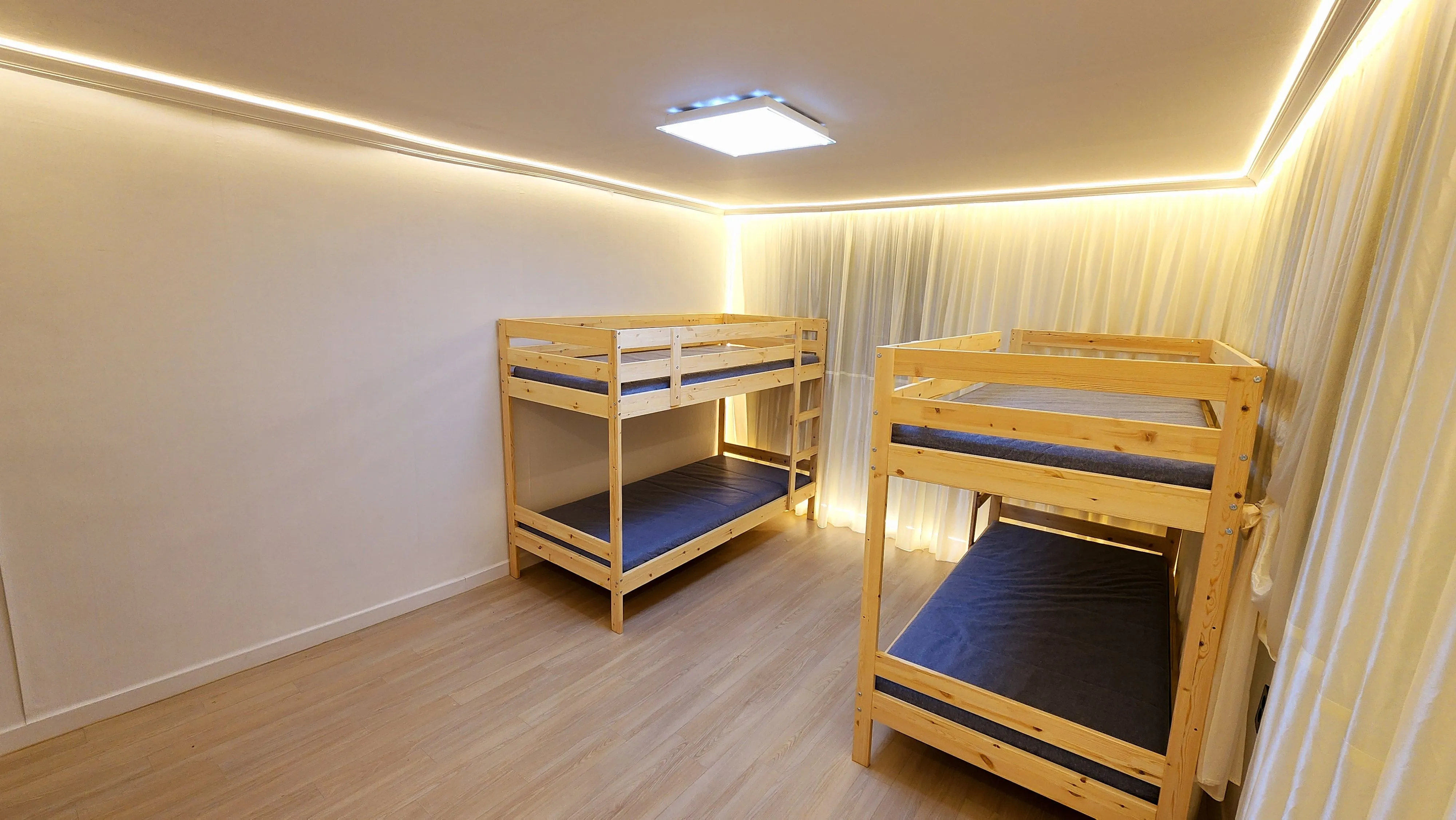 One-Bedroom in Nam-gu, Ulsan — 76m², sleeps 4, 1 bath