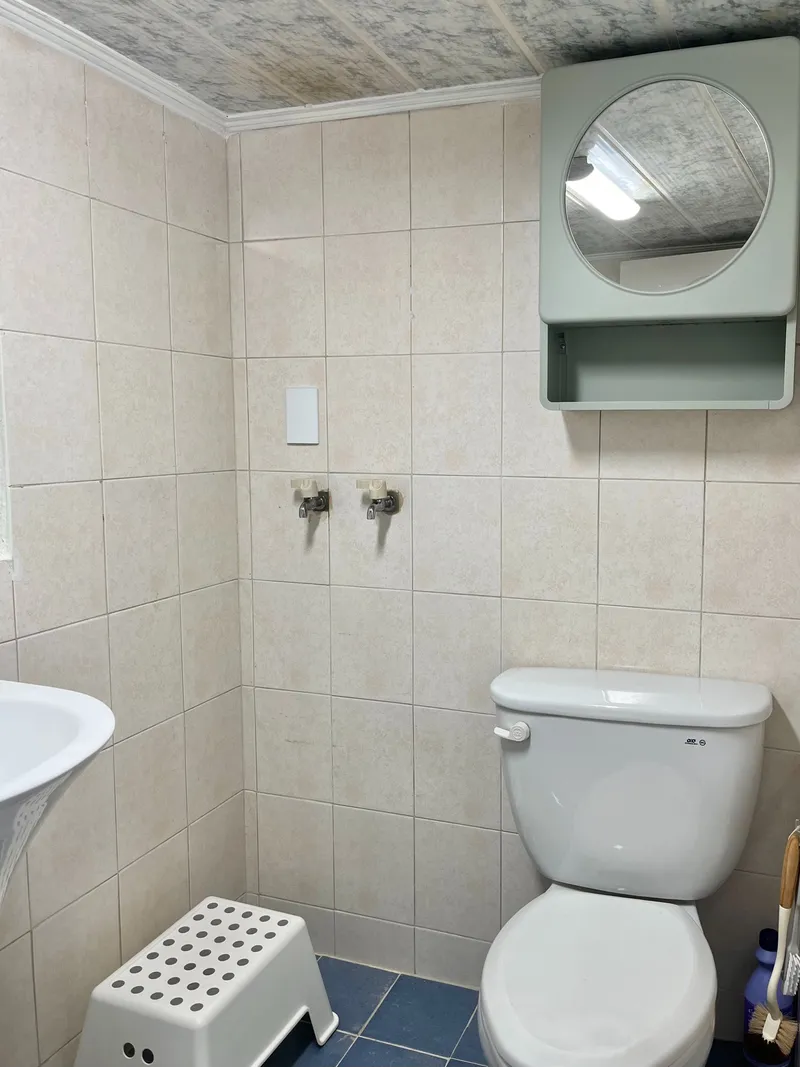 [Gangdong, Seoul] 5 min walk from Dundun-dong Station. Two rooms. Clean semi-basement. 8