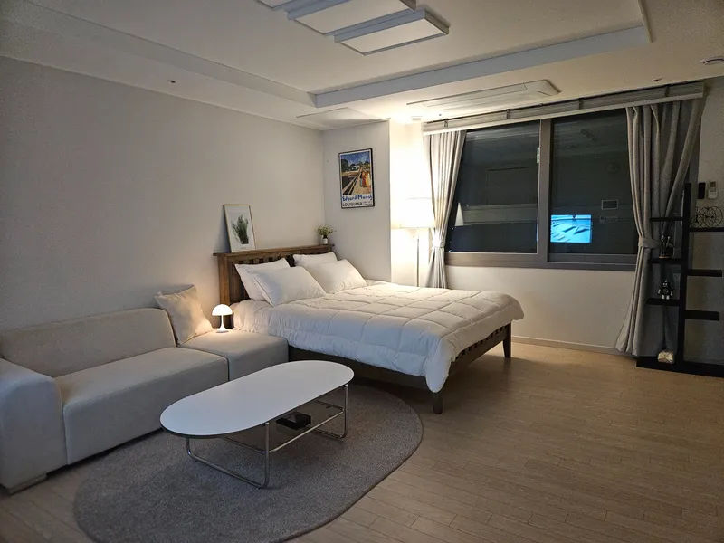 [Busanjin, Busan] Seomyeon Officetel 46th floor city view 17