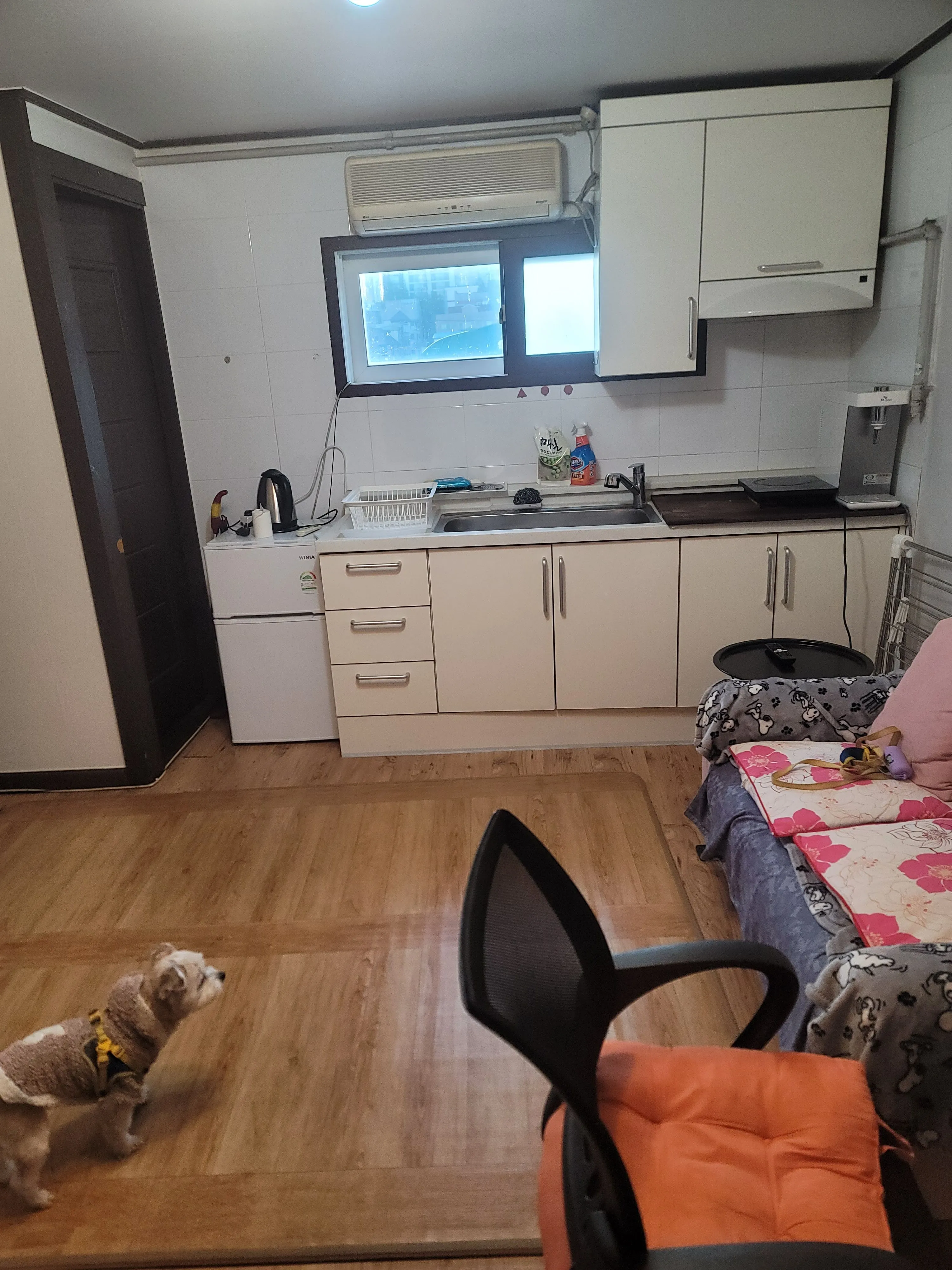 Inhu-dong One-Bedroom House near Hanok Village