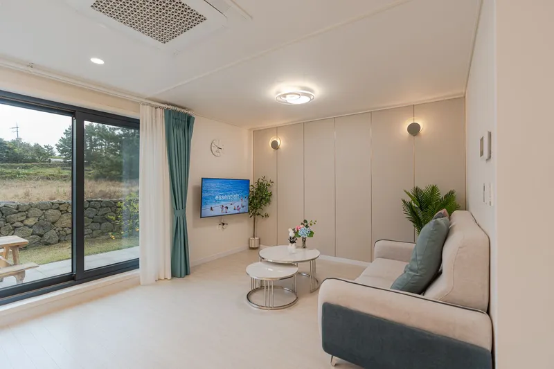 [Aewol, Jeju] Detached house with private garden and terrace 8