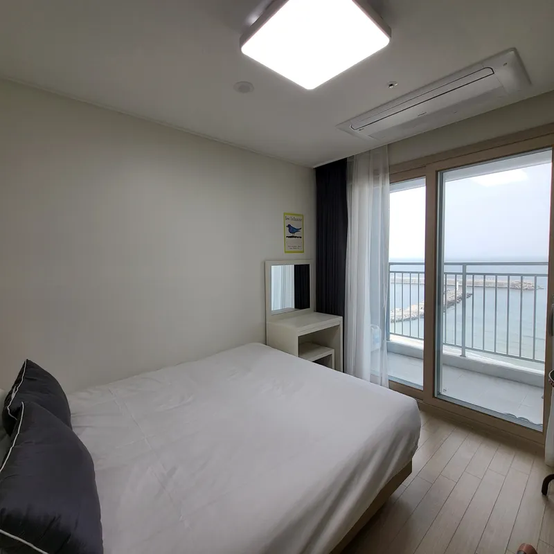 [Yangyang] E7-10/1. High-rise ocean view. Full options. Bed sunrise. Close to Yangridan-gil. OTT available. 20