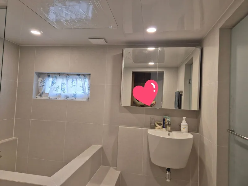 [Hallim, Jeju] A pretty remodeled old house with a stone wall and a yard. 7