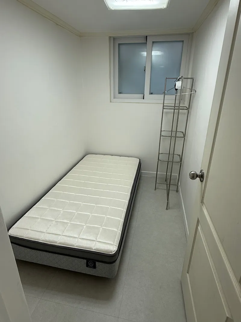 [Seocho, Seoul] Bangbae Isu Station Gangnam Two-Room Apartment 3