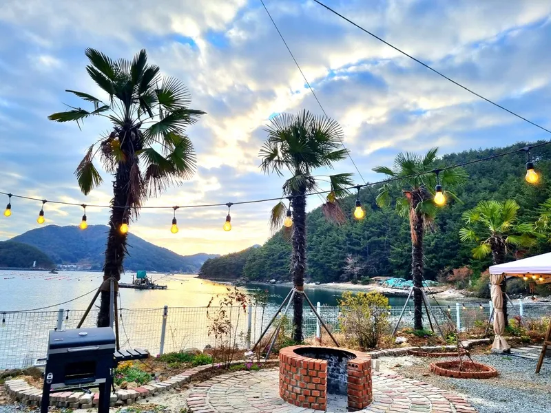 [Tongyeong] # Private, spacious, emotional detached house # Mountain and sea leisure activities # Yard fishing 33