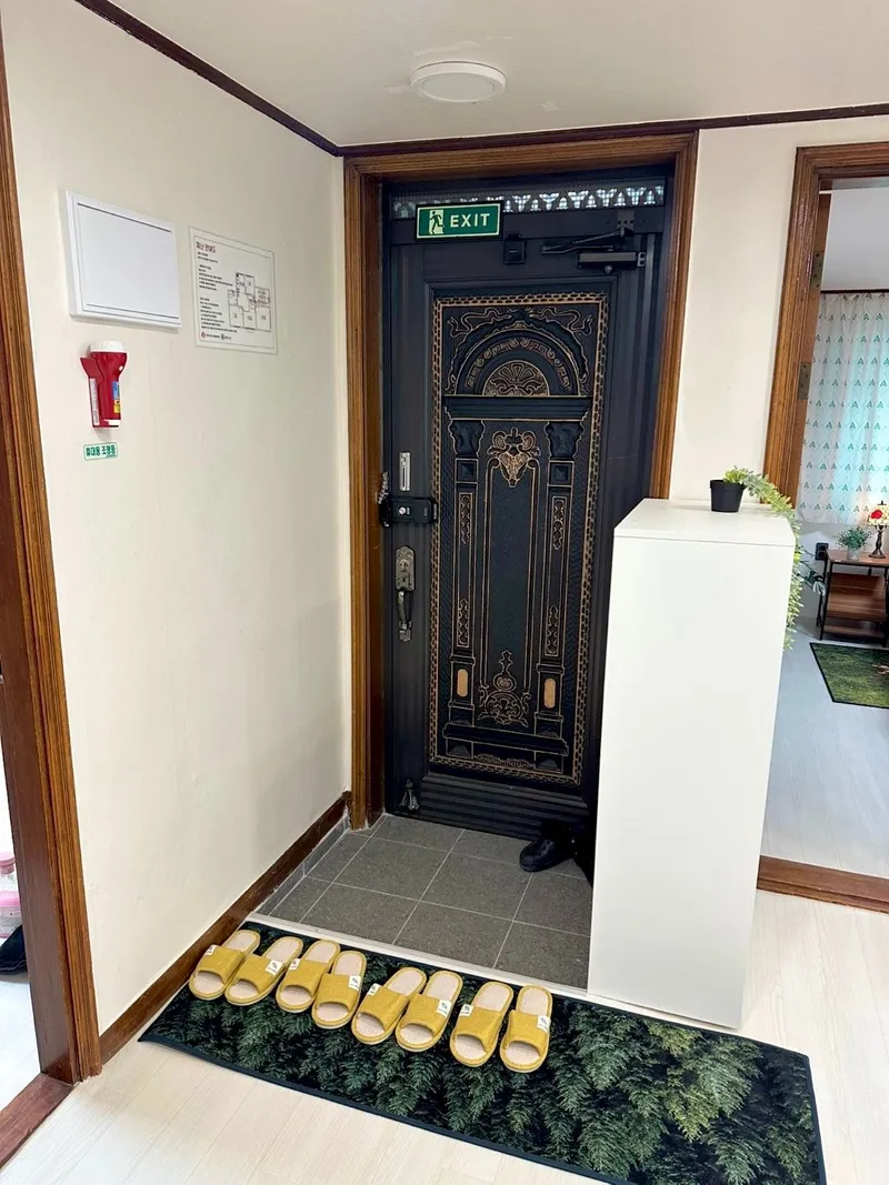 [Jongno, Seoul][Tiger House] Gyeongbokgung Palace/Gwanghwamun/Seochon 4-person family 3-room accommodation 21