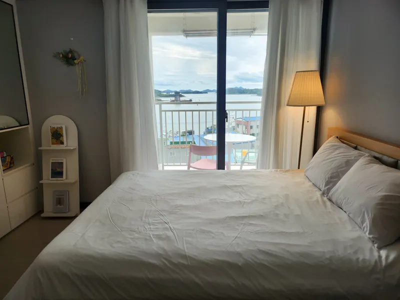 [Yeosu] Ocean View/Workation/10 Minutes to Tourist Attractions/Residence/Cooking/Full Options/Quiet/ 2